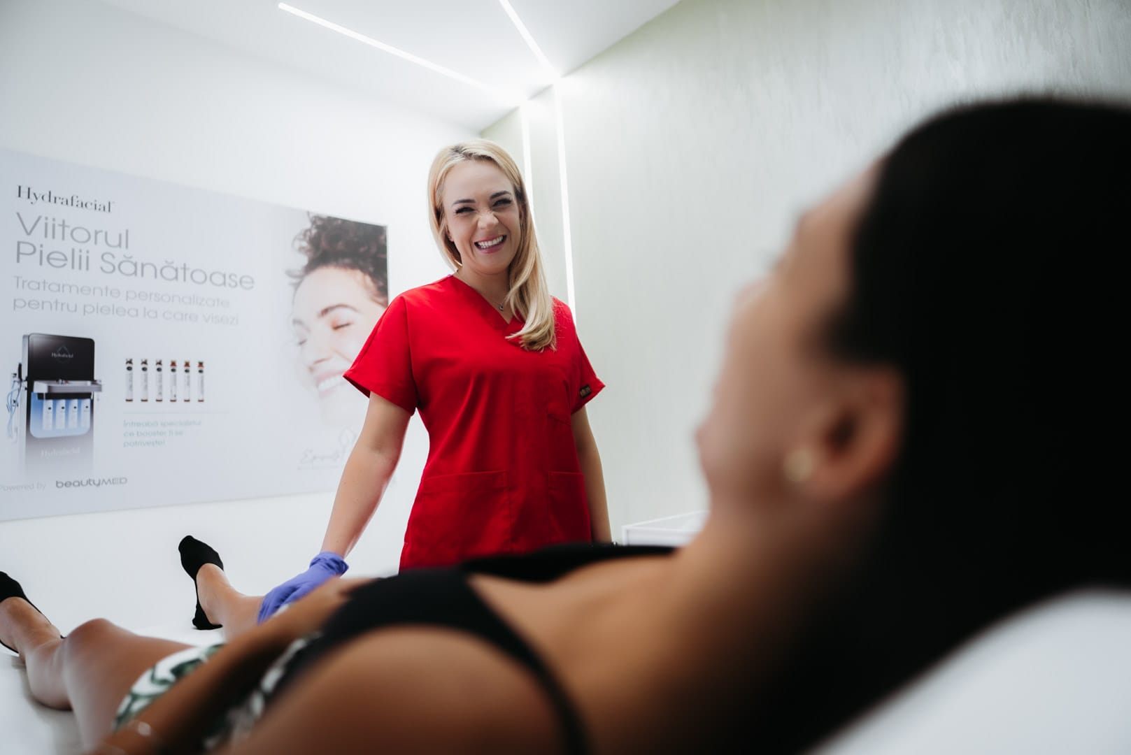 consultatie si analiza a pielii, firului de par inainte de tratamentul de epilare definitiva sibiu la episculpt beauty