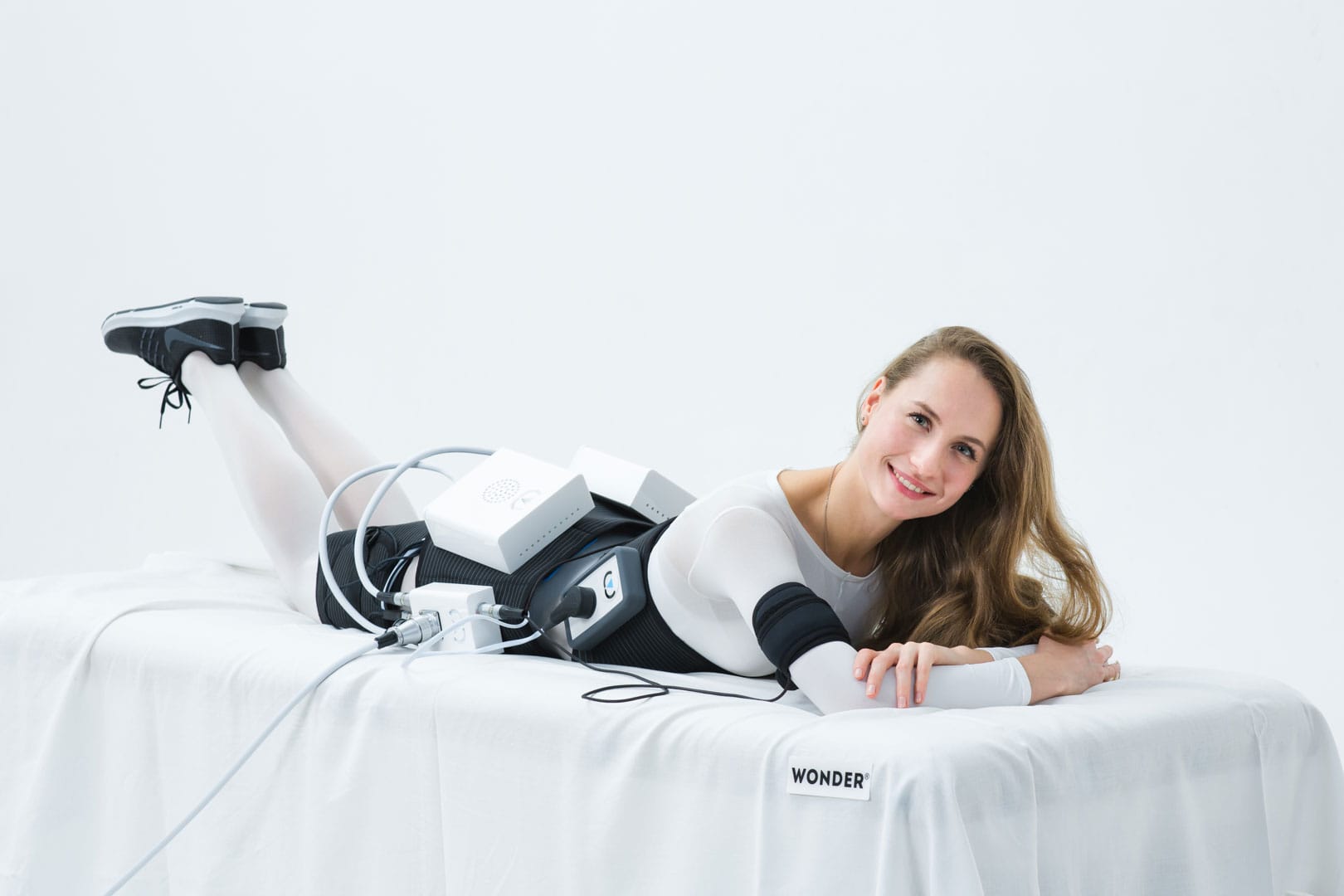 tonfiere musculara prin electrostimulare cu wonder