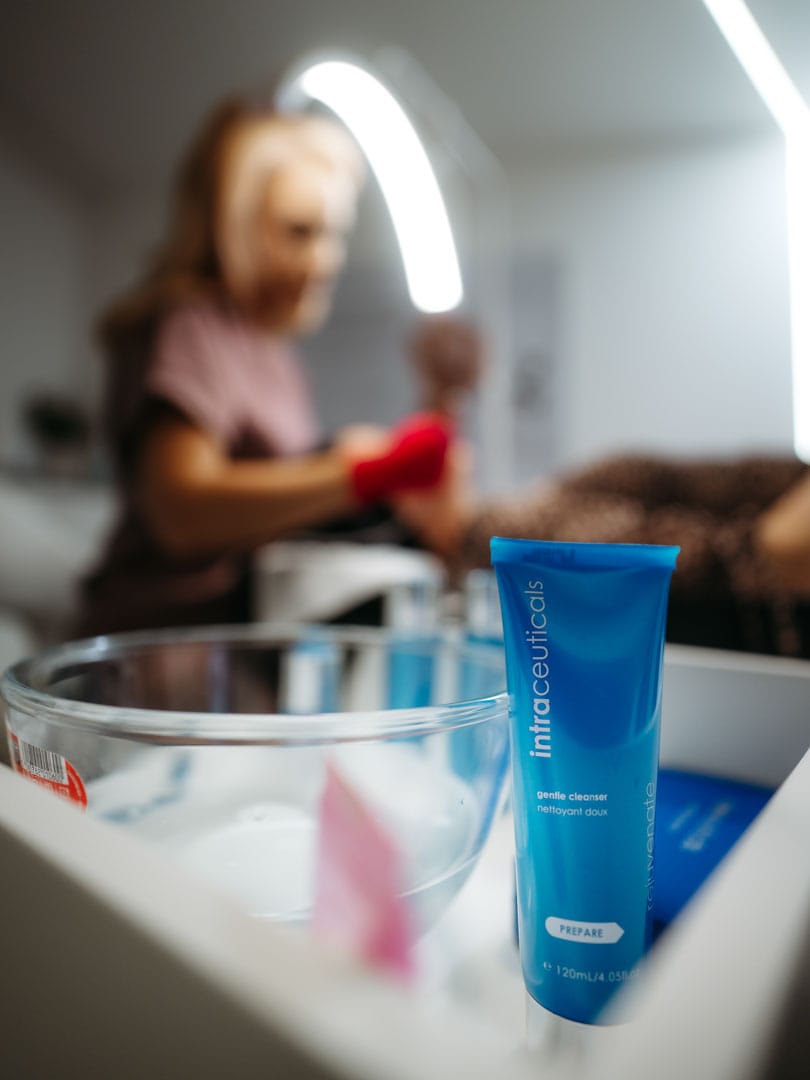 produsul gentle cleanser de la intraceuticals