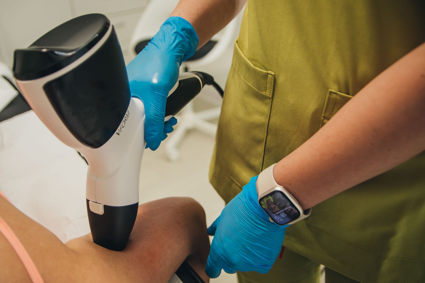 reducerea laxitatii in zona bratelor